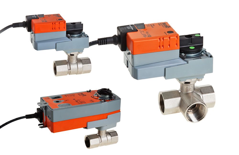 Regulating ball valves